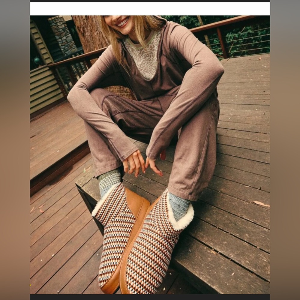 NWT Movement by Free People Brown V-Neck Jumpsuit Romper w/ Hoodie - Picture 6 of 6